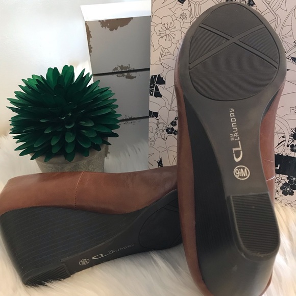 👠 CL by Laundry 👠 Brown Wedges 9 1/2 👠 NWT - Picture 3 of 5